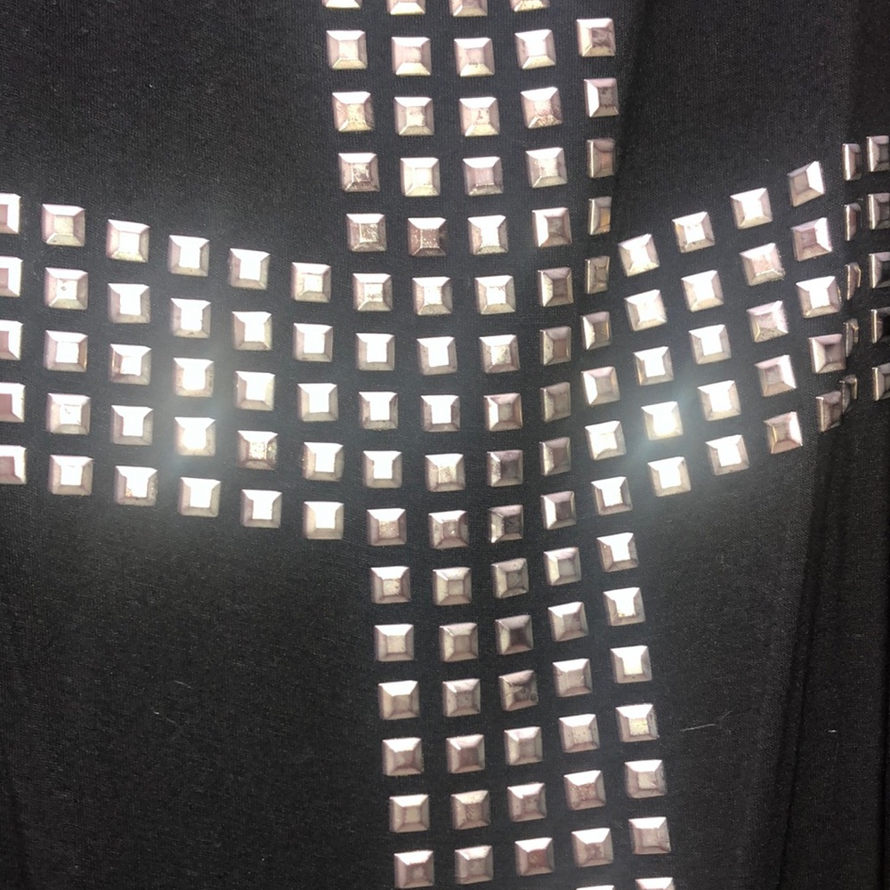 tank top - Picture 2 of 3